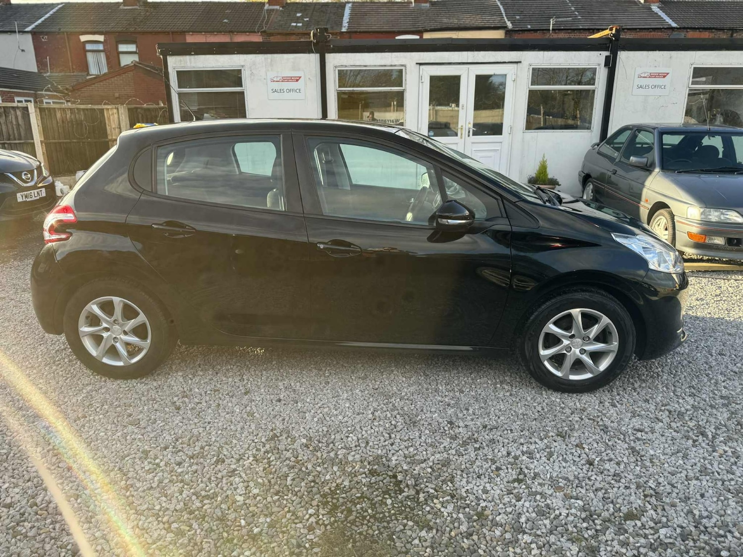 Used Peugeot 208 2013 for sale - 76387553: Photo 8