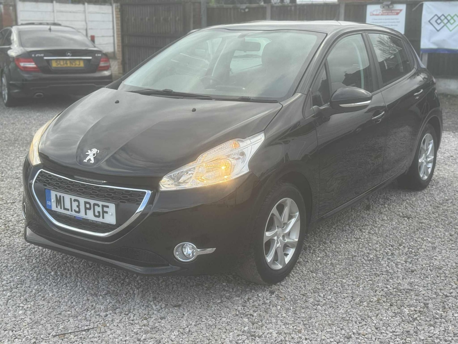 Used Peugeot 208 2013 for sale - 77314195: Photo 4
