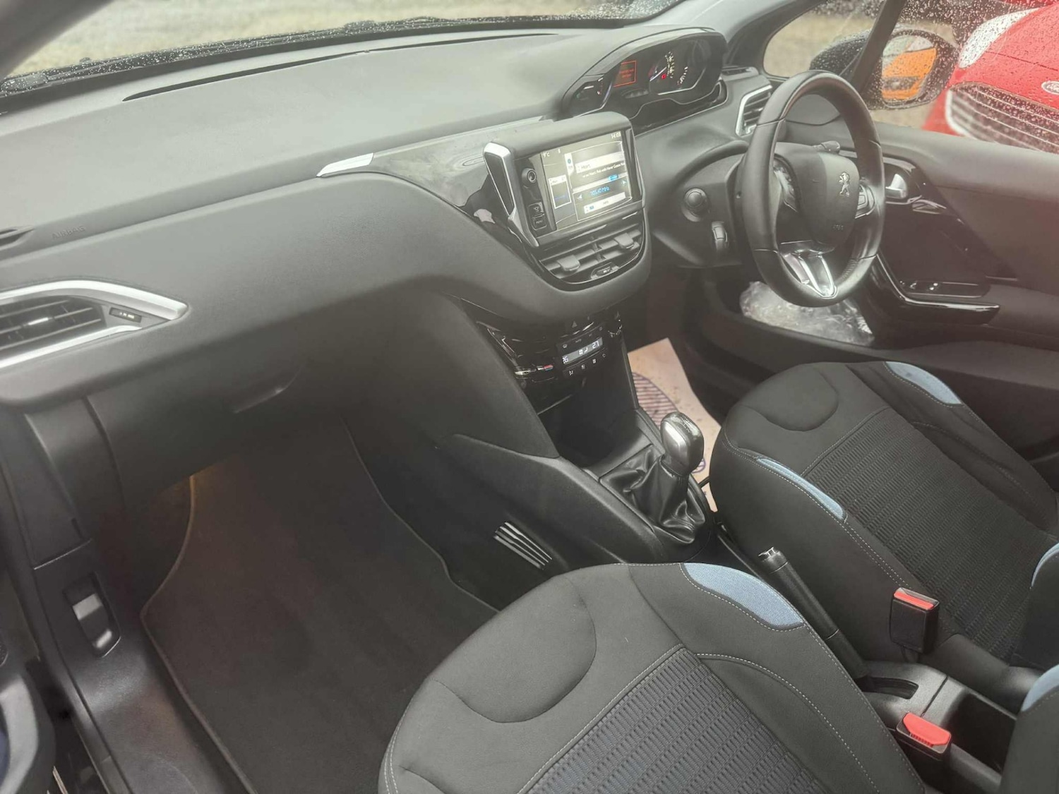 Used Peugeot 208 2014 for sale - 76986754: Photo 11