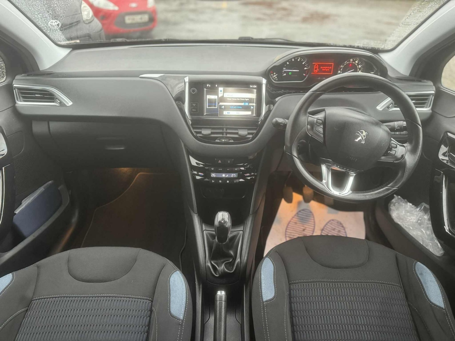 Used Peugeot 208 2014 for sale - 76986754: Photo 14