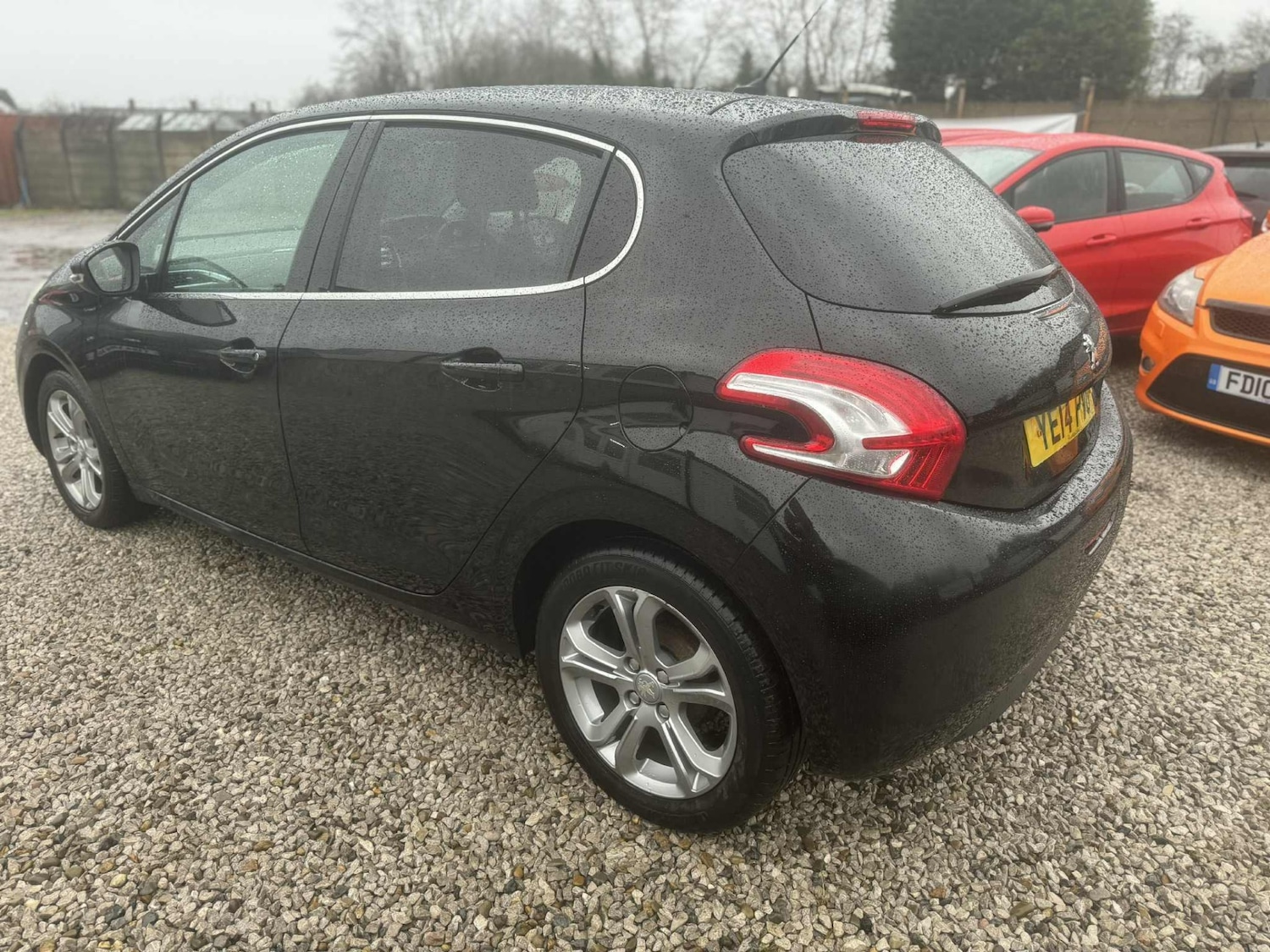 Used Peugeot 208 2014 for sale - 76986754: Photo 6