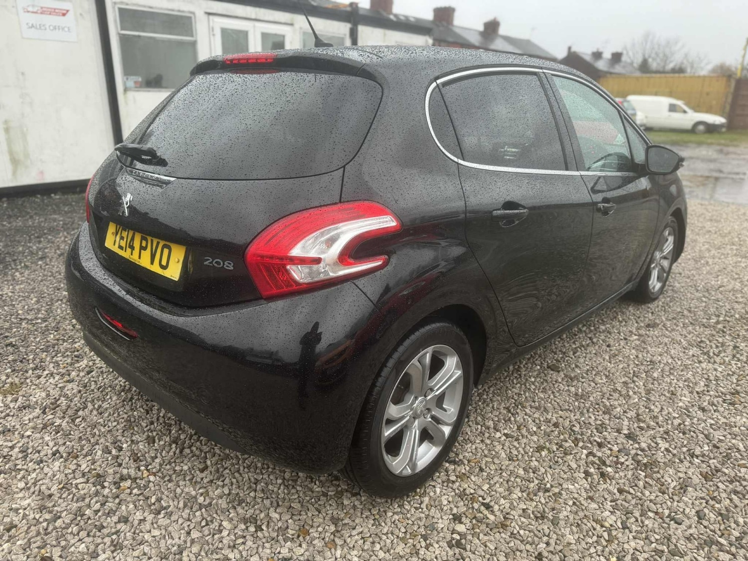 Used Peugeot 208 2014 for sale - 76986754: Photo 8