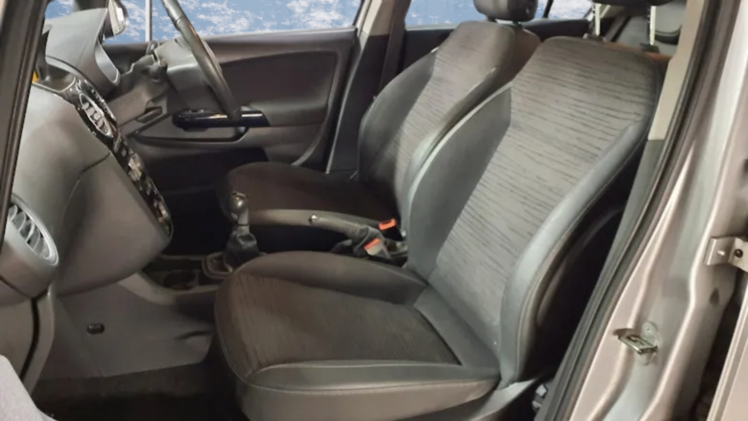 Used Vauxhall Corsa 2014 for sale - 77837404: Photo 8