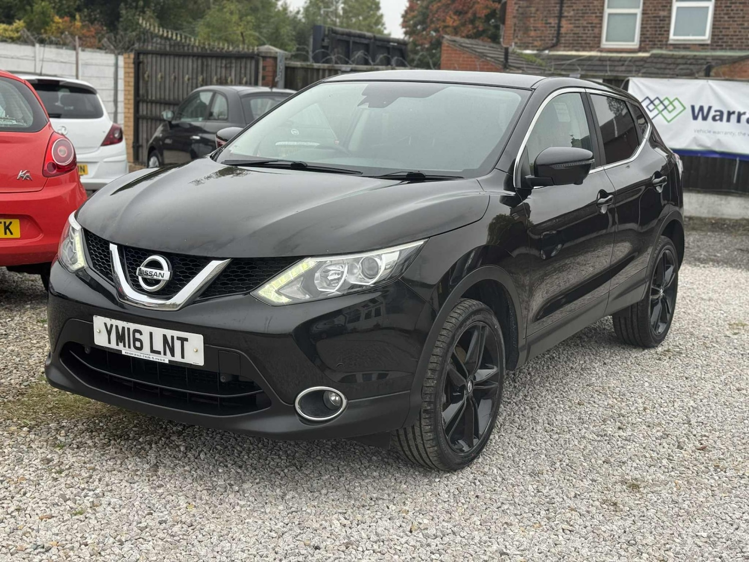 Used Nissan Qashqai 2016 for sale - 76250795: Photo 4