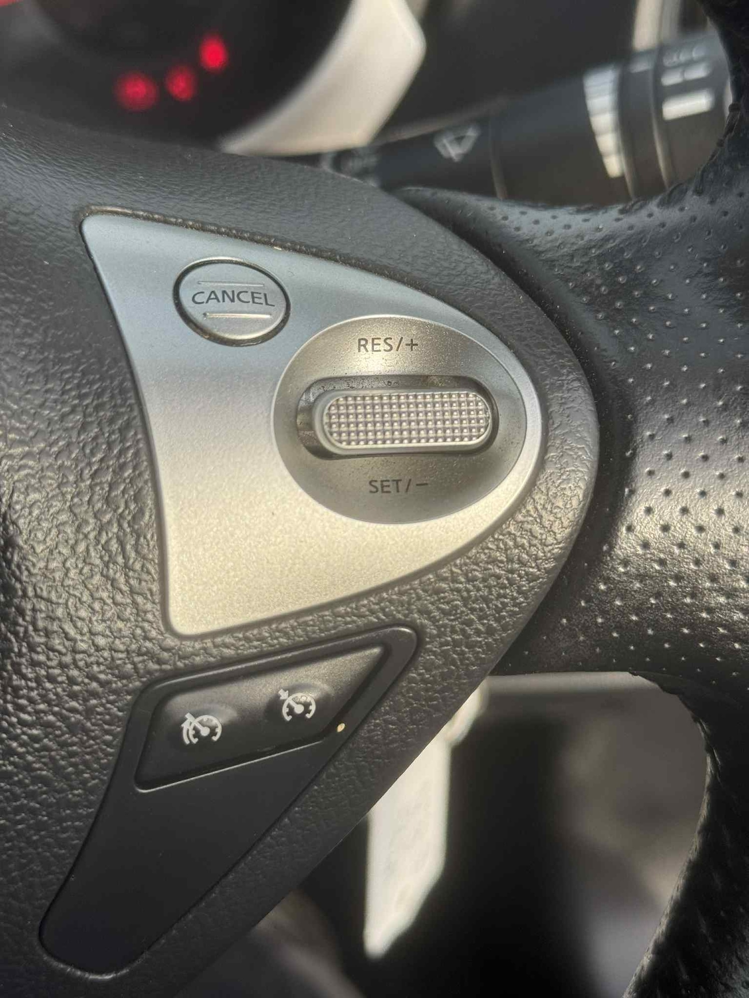 Used Nissan Juke 2015 for sale - 76836635: Photo 14