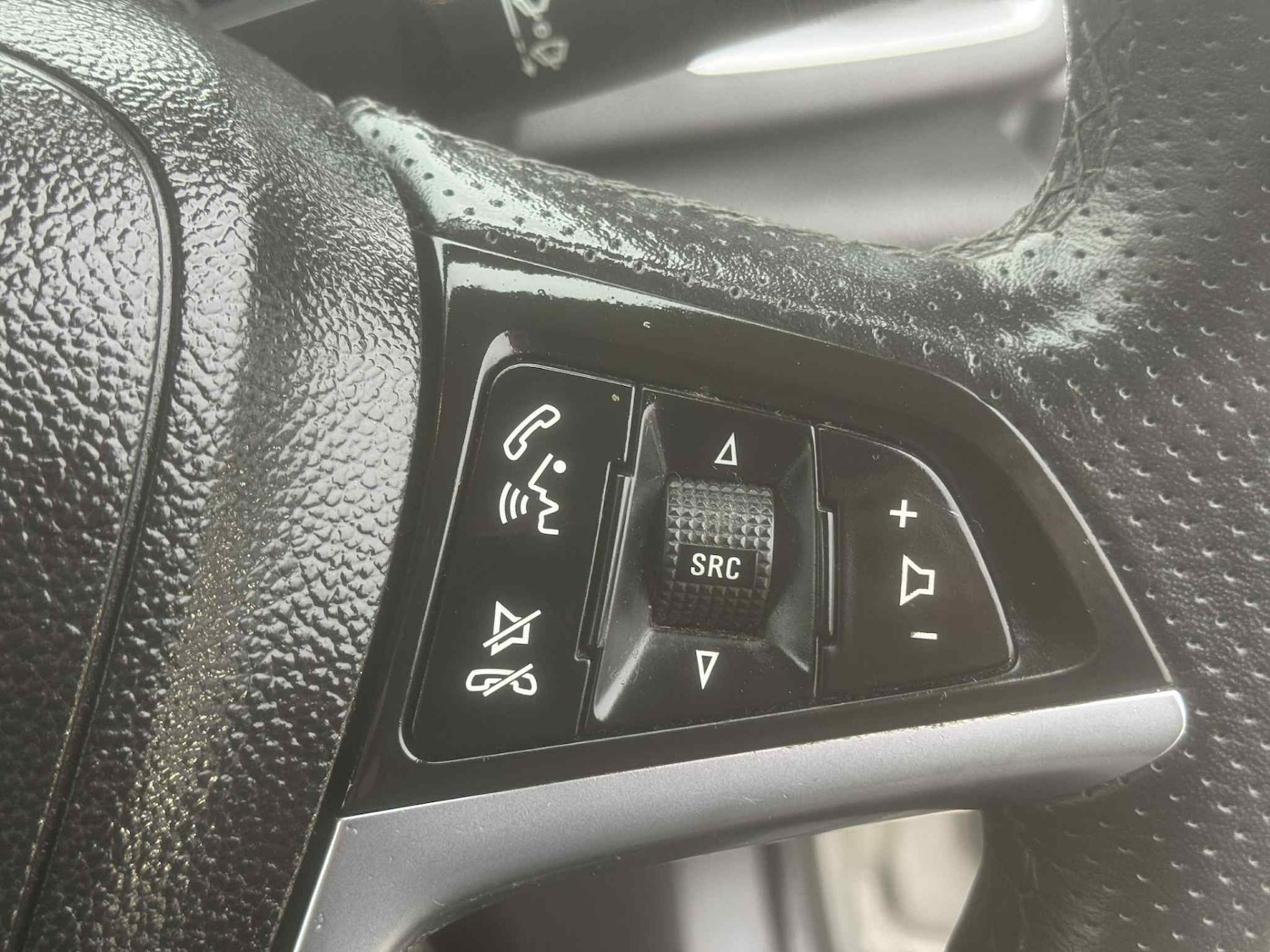 Used Vauxhall Astra 2012 for sale - 77438791: Photo 17