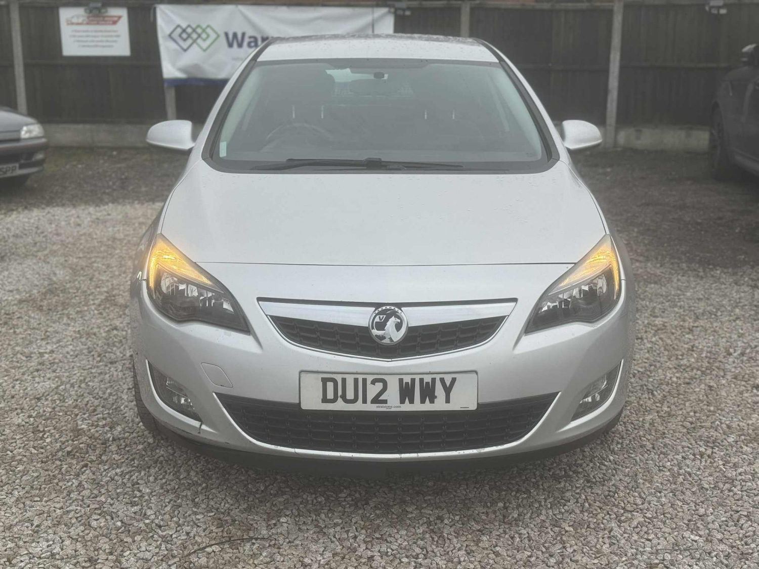 Used Vauxhall Astra 2012 for sale - 77438791: Photo 3
