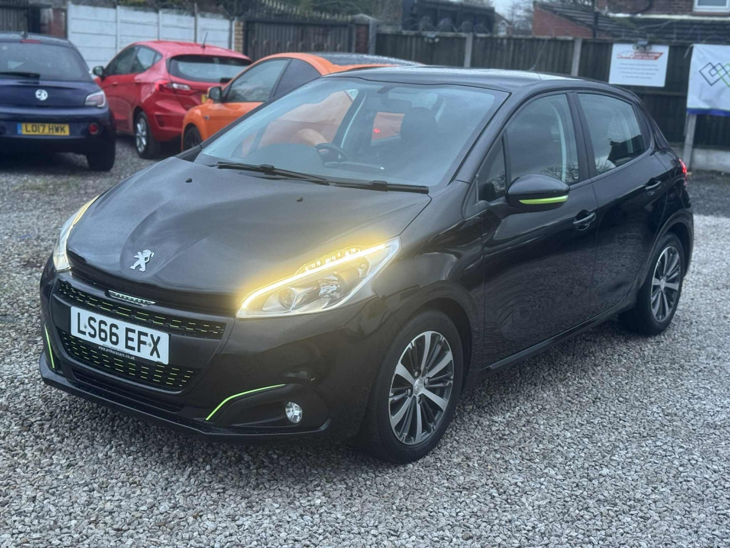 Used Peugeot 208 2016 for sale - 76751656: Photo 4