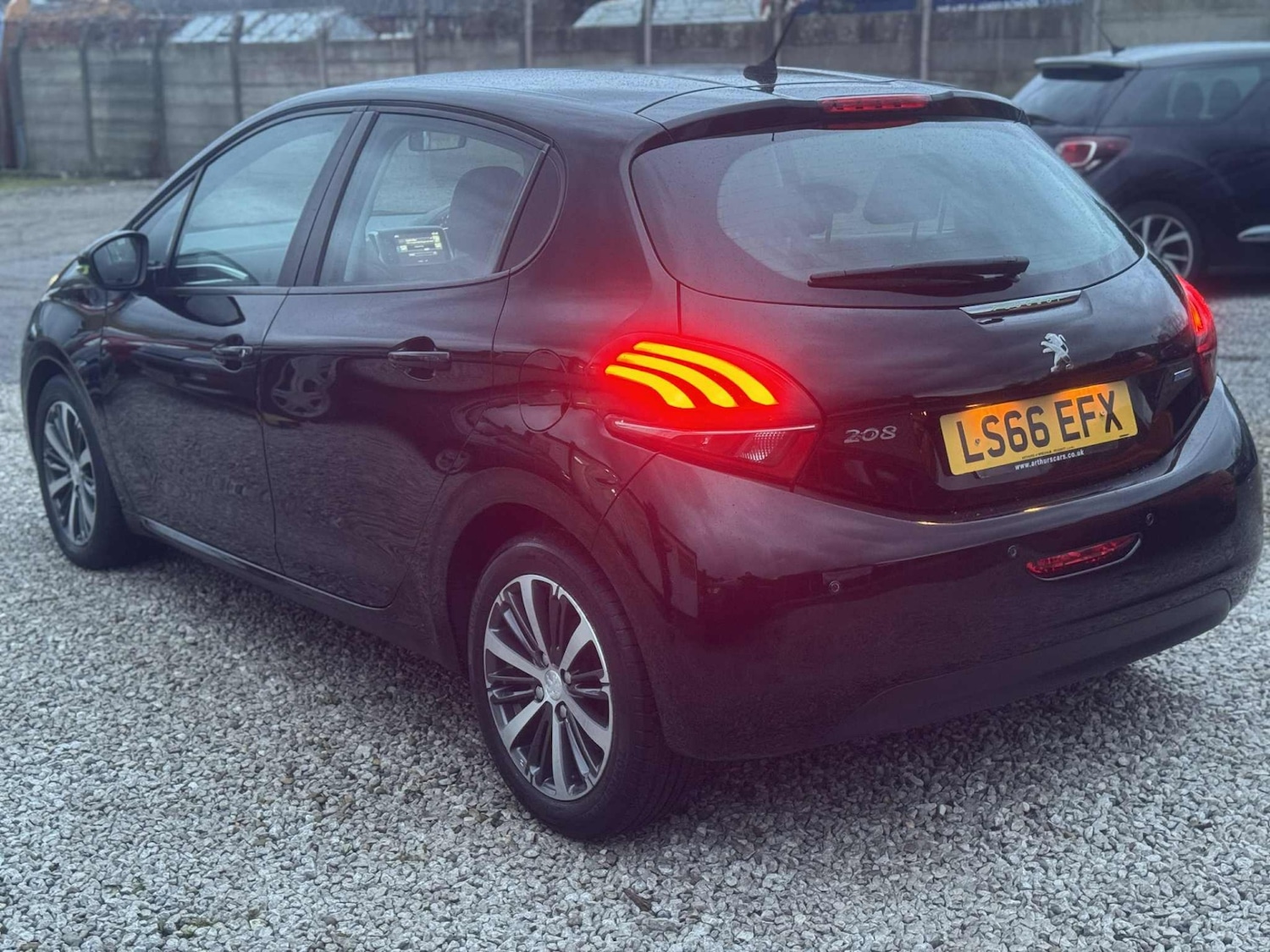 Used Peugeot 208 2016 for sale - 76751656: Photo 5