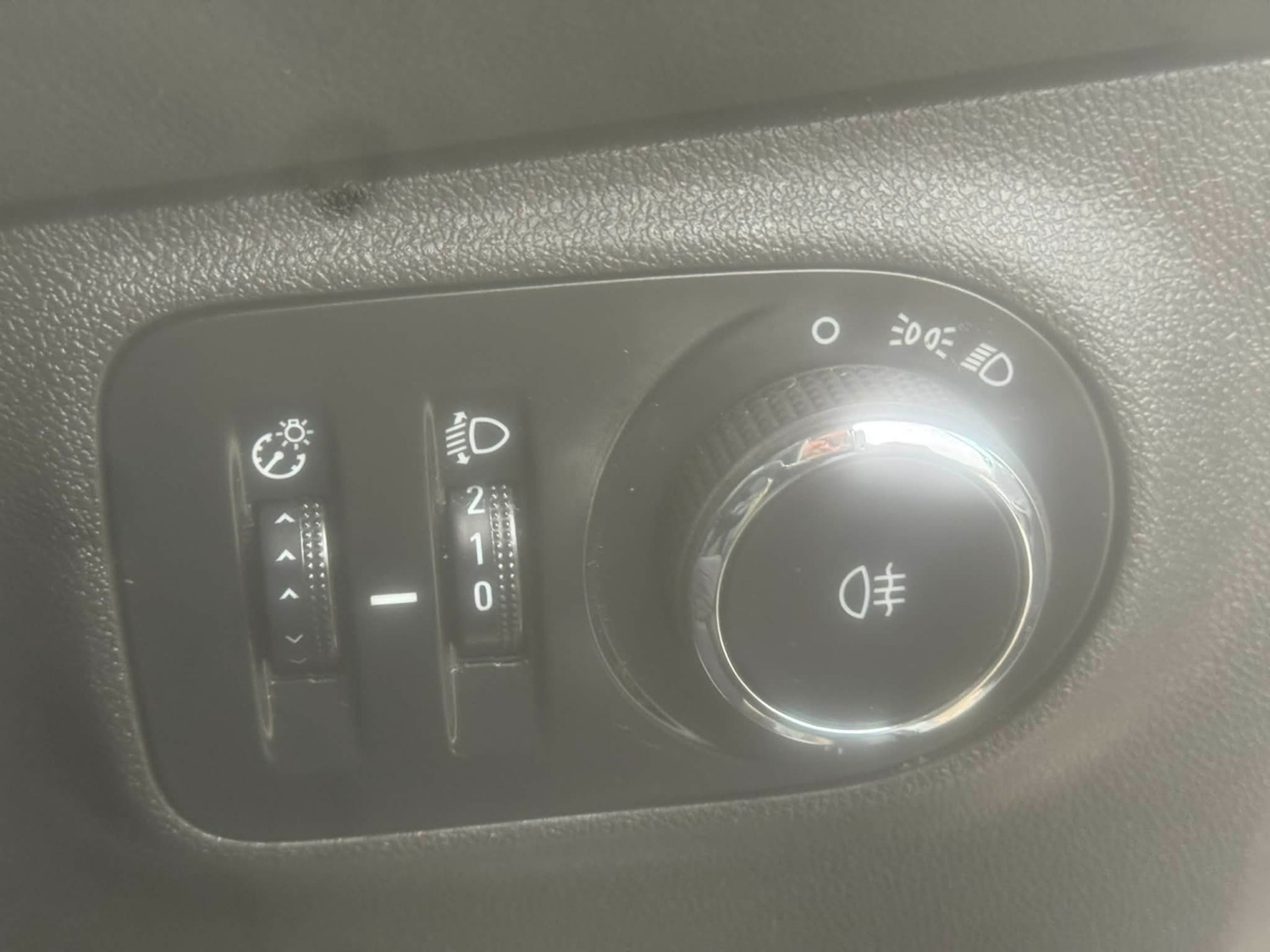 Used Vauxhall Corsa 2015 for sale - 77548502: Photo 15