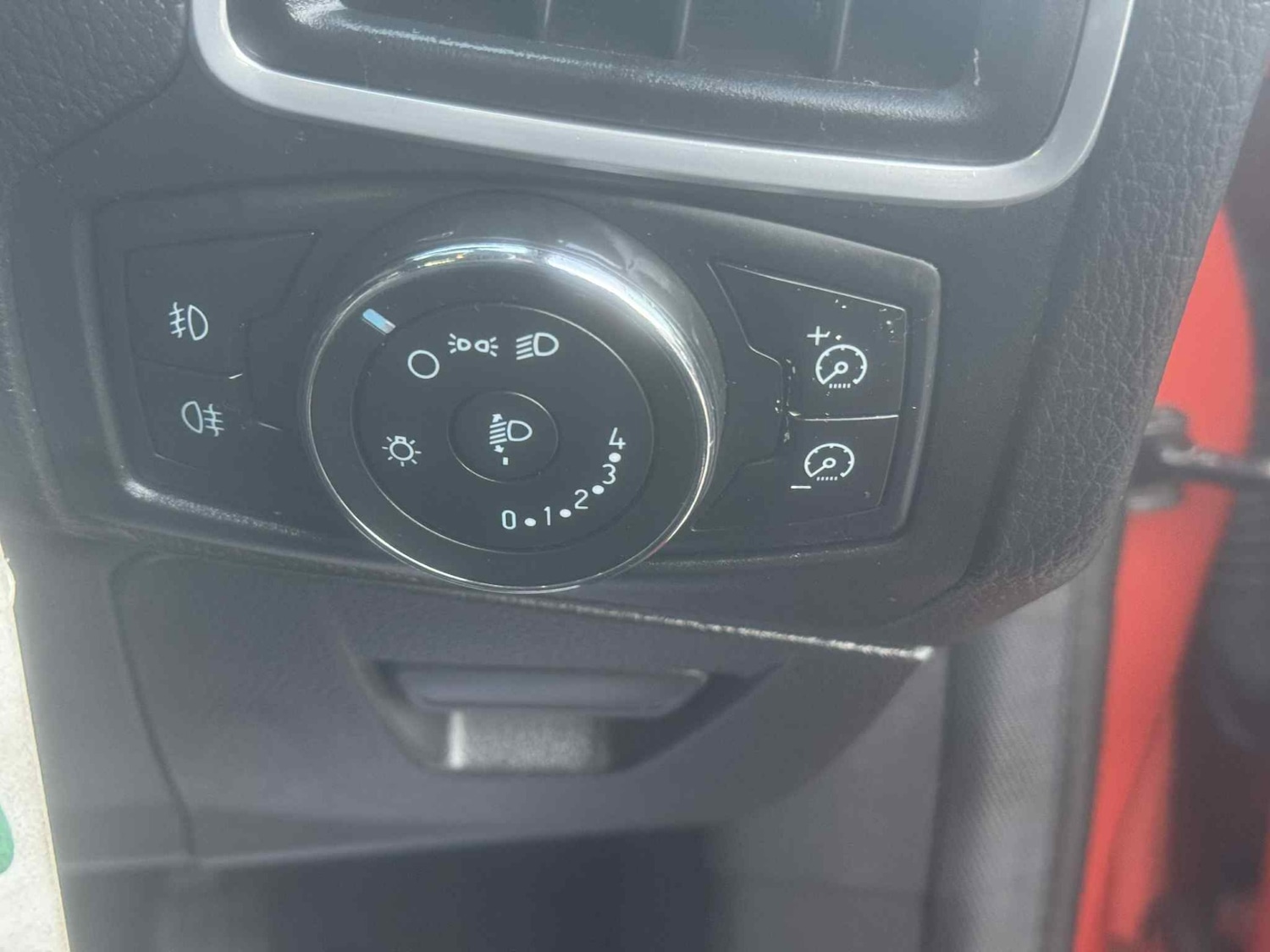 Used Ford Focus 2012 for sale - 77357571: Photo 15