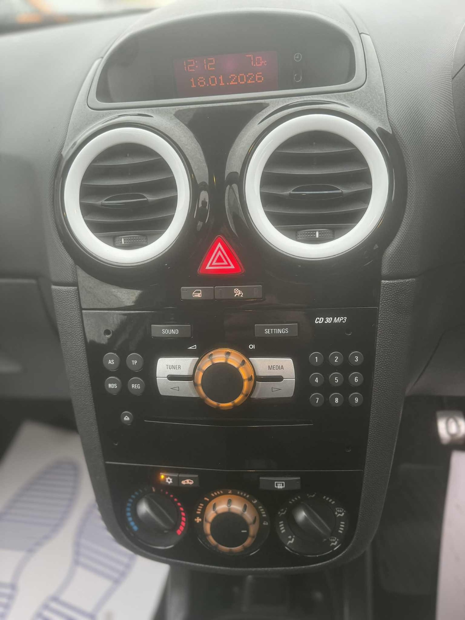 Used Vauxhall Corsa 2013 for sale - 77241985: Photo 15