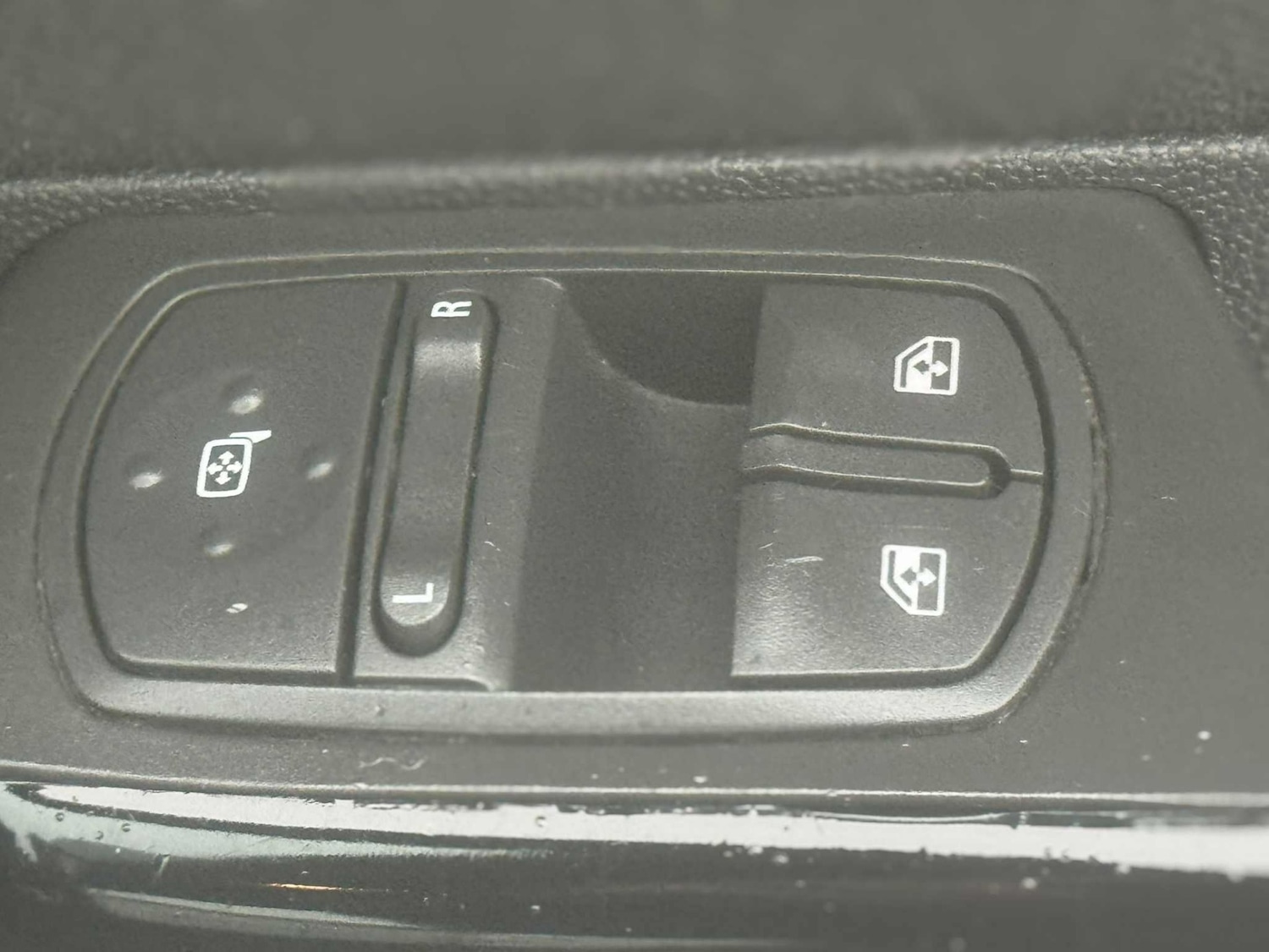 Used Vauxhall Corsa 2013 for sale - 77241985: Photo 19