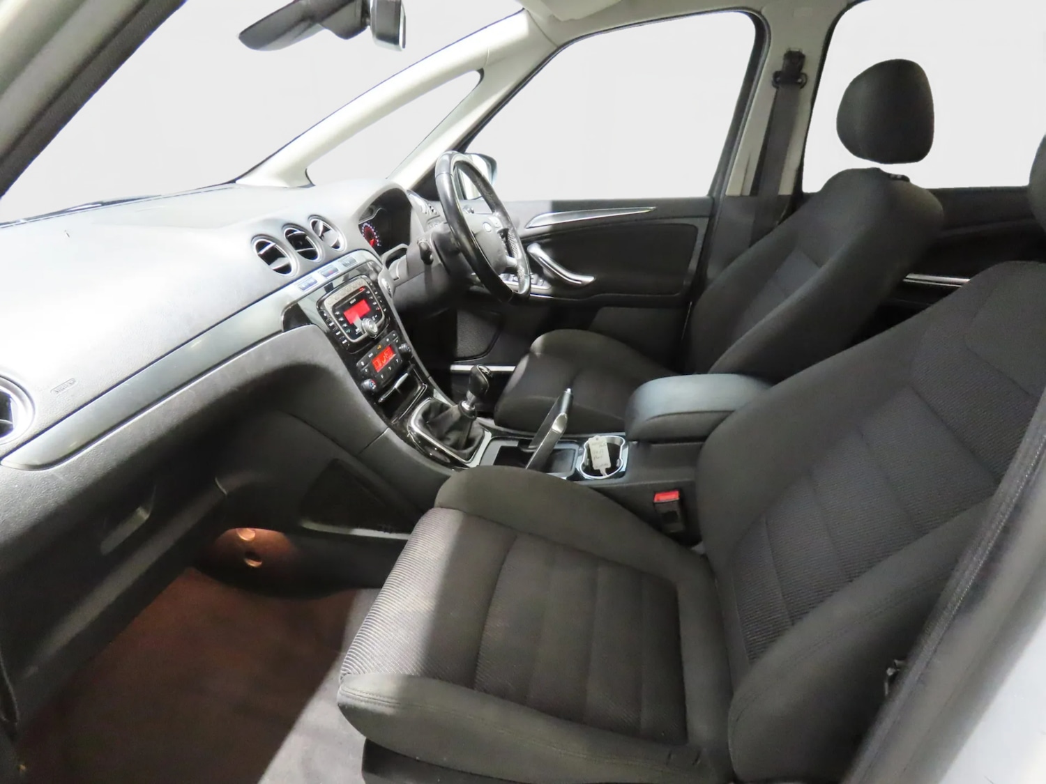 Used Ford S-Max 2012 for sale - 76972299: Photo 9