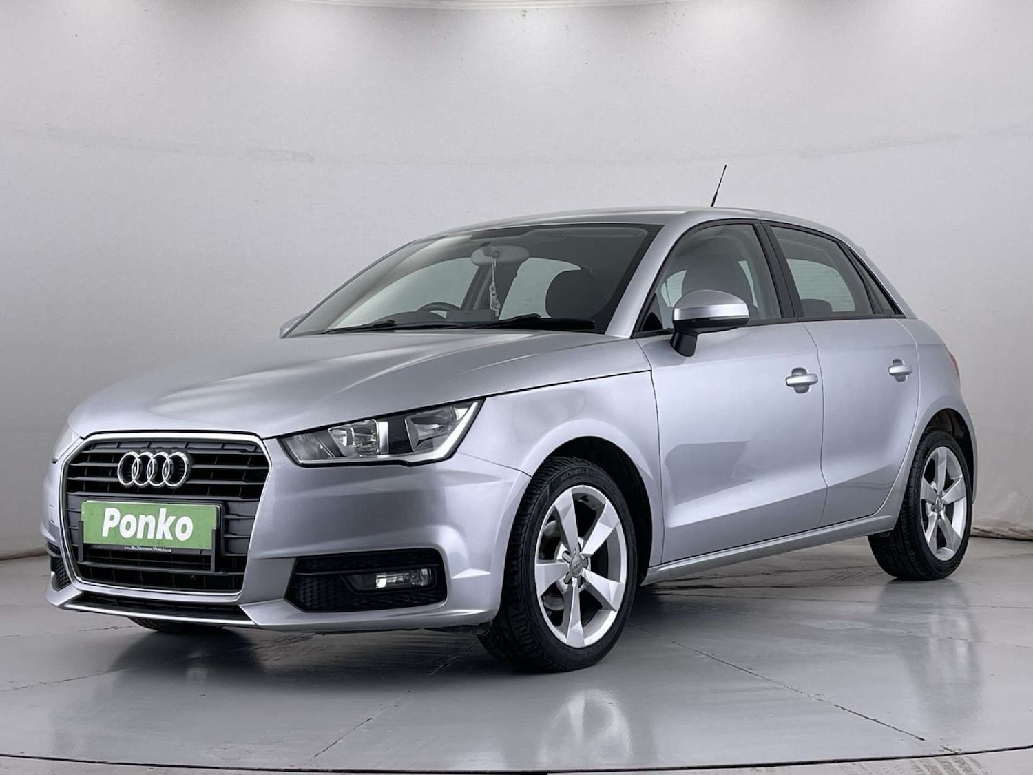 Used Audi A1 2015 for sale - 75958775: Photo 4