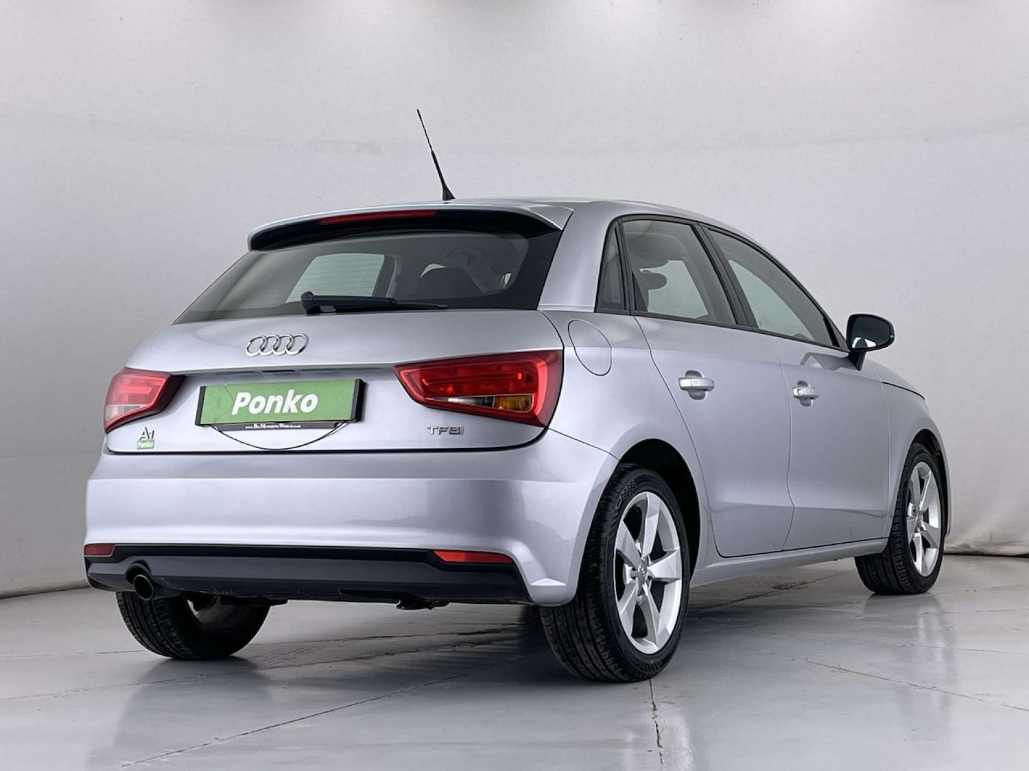 Used Audi A1 2015 for sale - 75958775: Photo 5