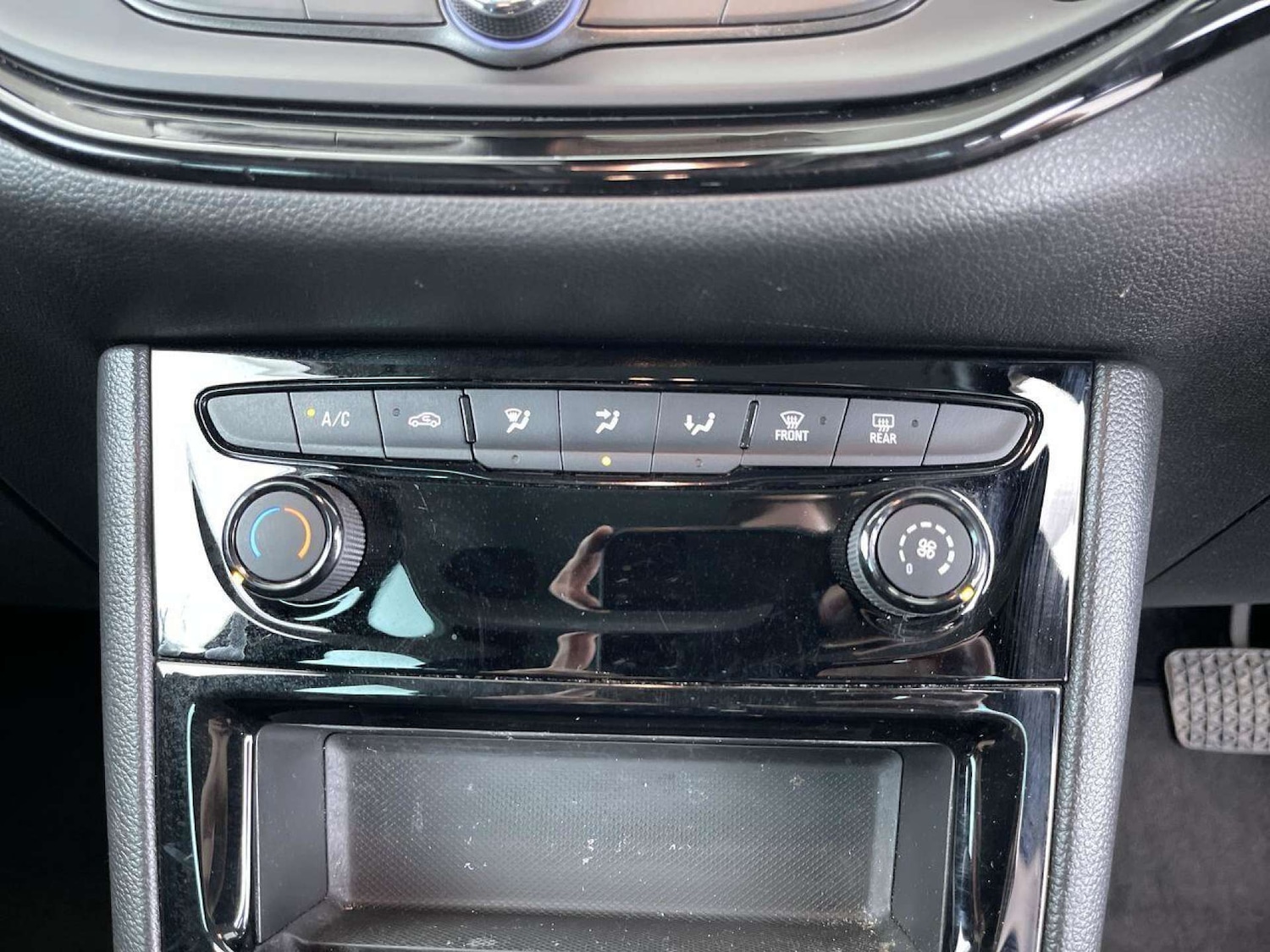 Vehicle 99