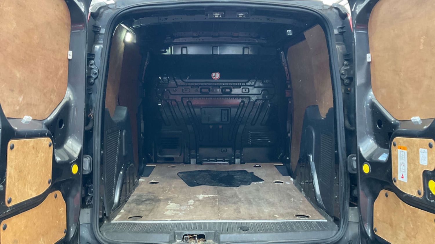 Used Ford Transit Connect 2015 for sale - 76611730: Photo 8