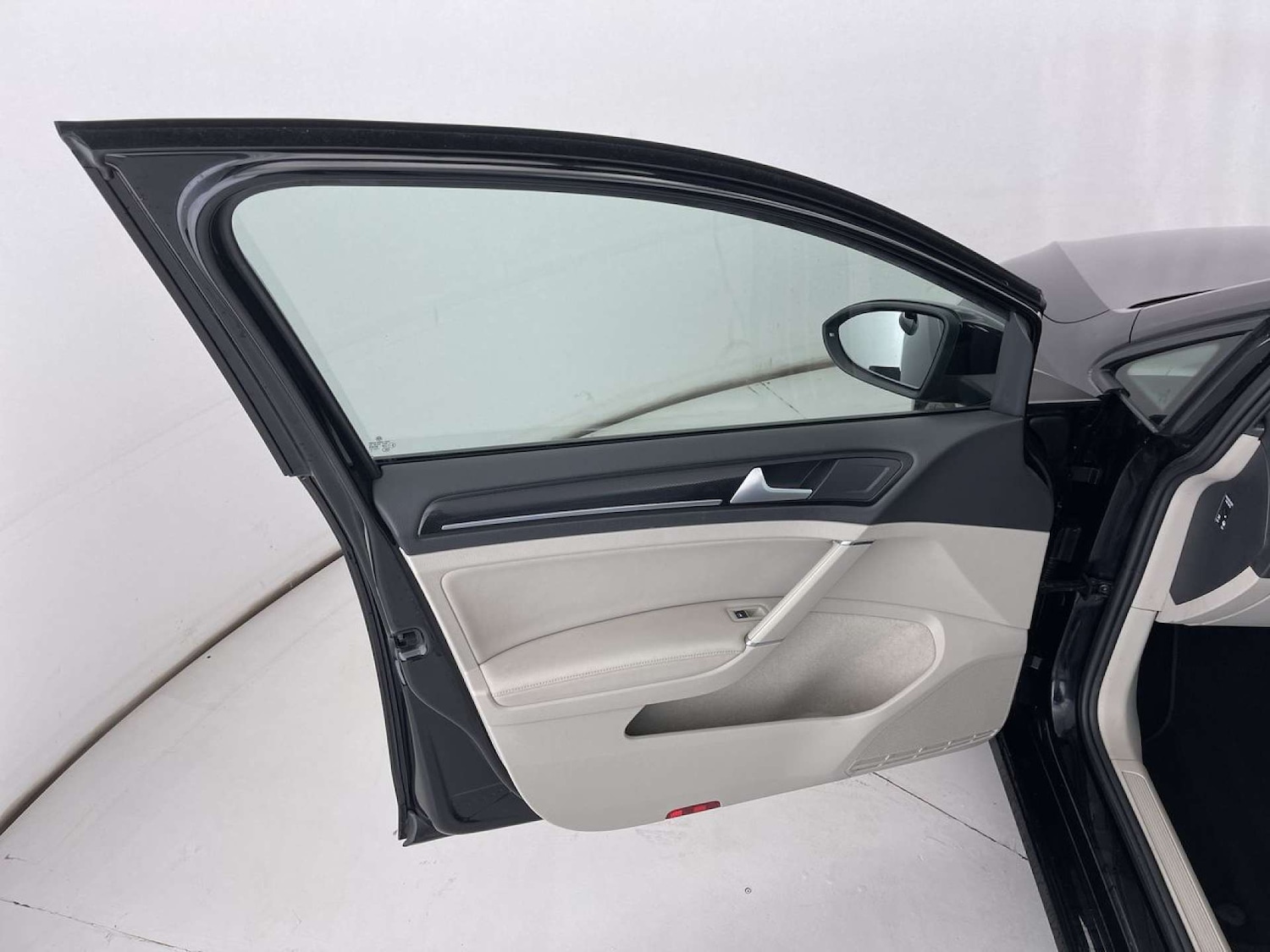 Used Volkswagen Golf 2015 for sale - 76602017: Photo 27