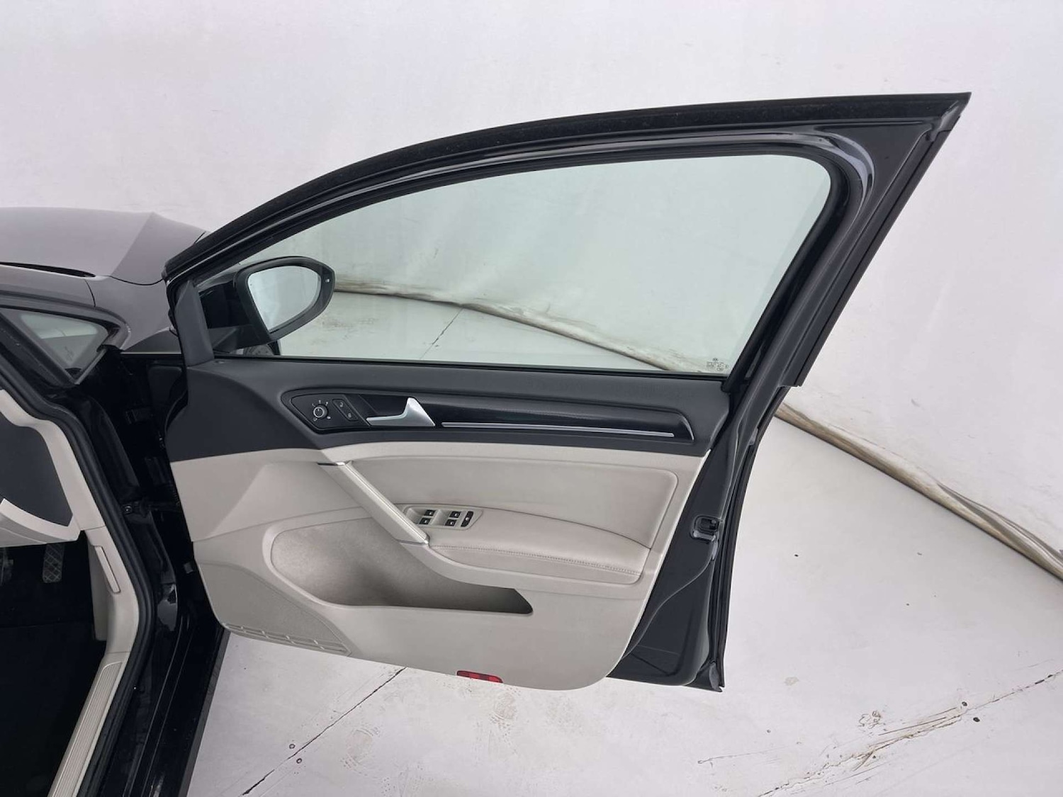 Used Volkswagen Golf 2015 for sale - 76602017: Photo 29