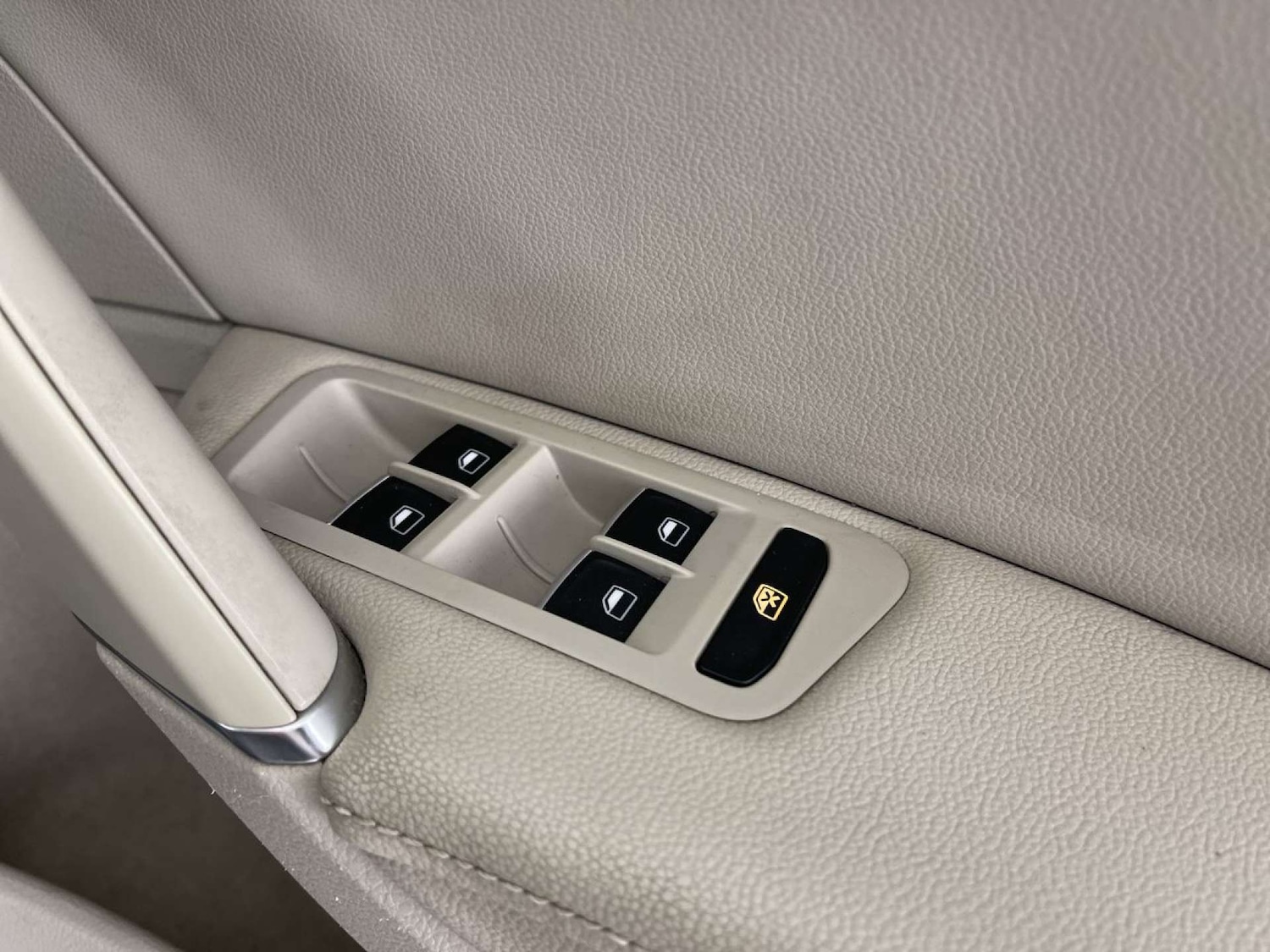 Used Volkswagen Golf 2015 for sale - 76602017: Photo 50