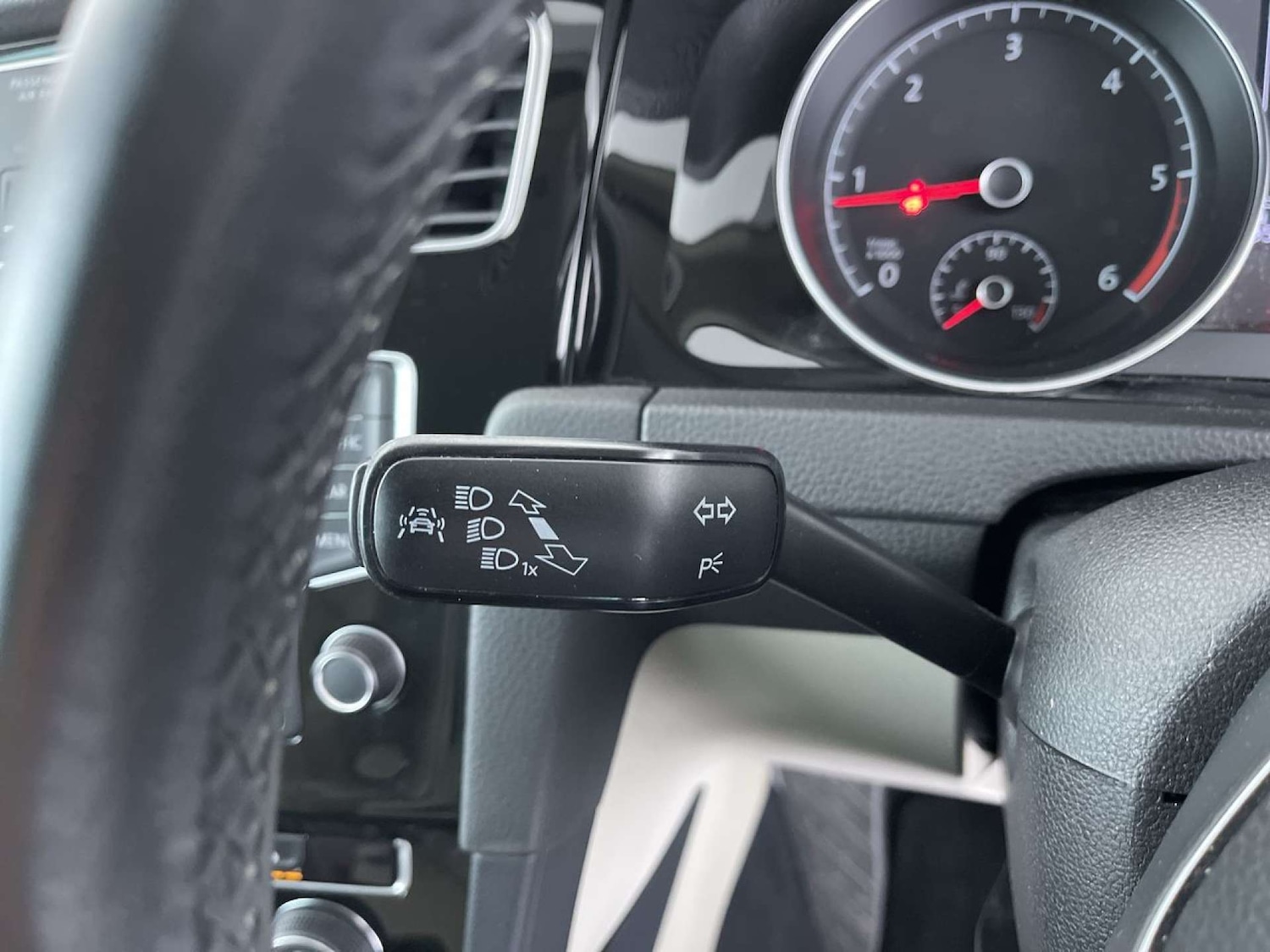 Used Volkswagen Golf 2015 for sale - 76602017: Photo 53