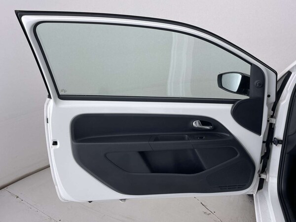 Used Volkswagen up! 2016 for sale - 76219313: Photo 27