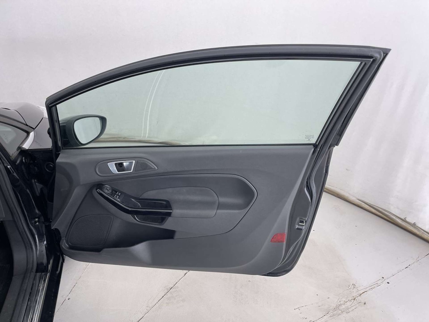 Used Ford Fiesta 2015 for sale - 76834645: Photo 27