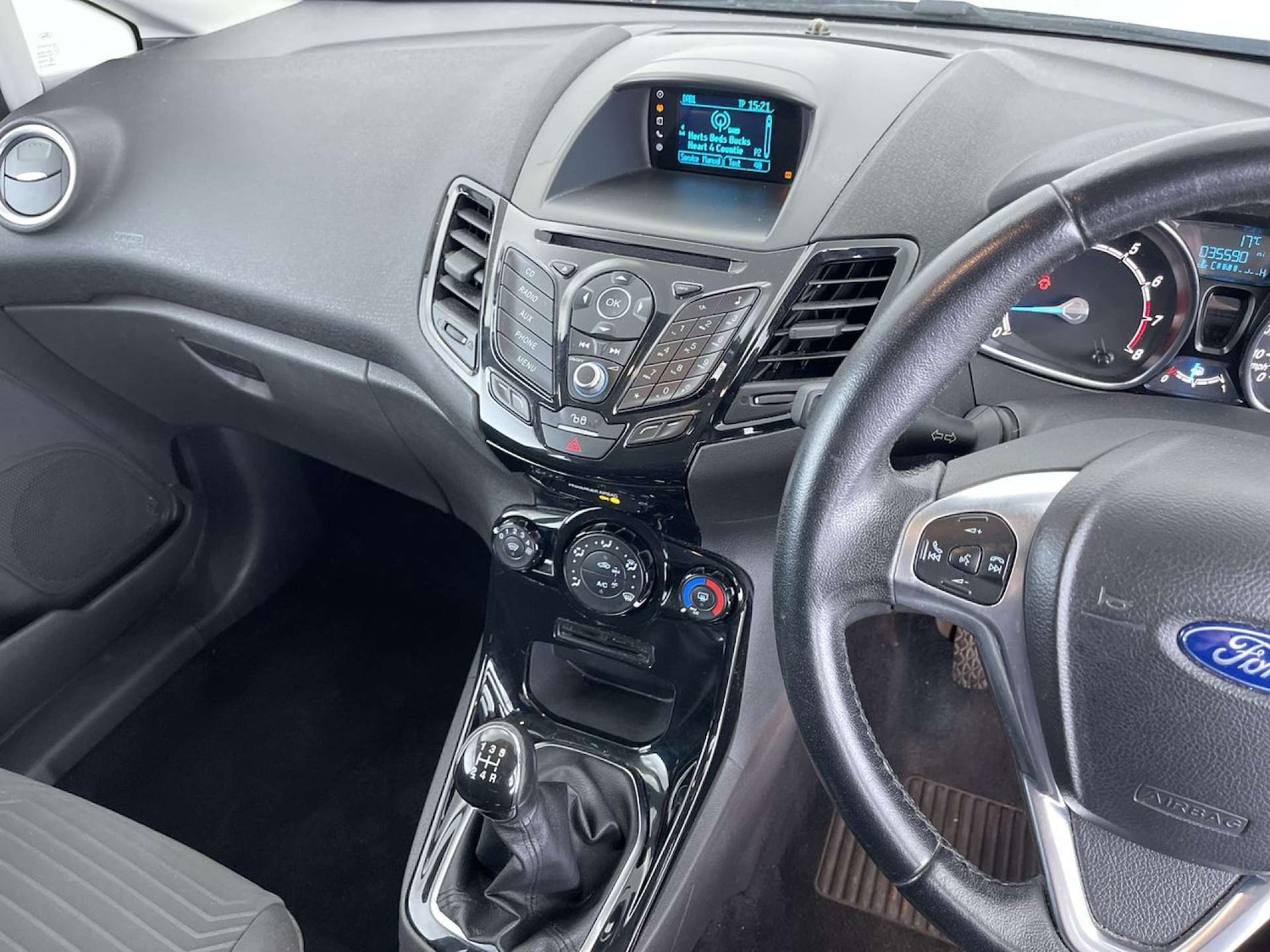 Used Ford Fiesta 2015 for sale - 76834645: Photo 41