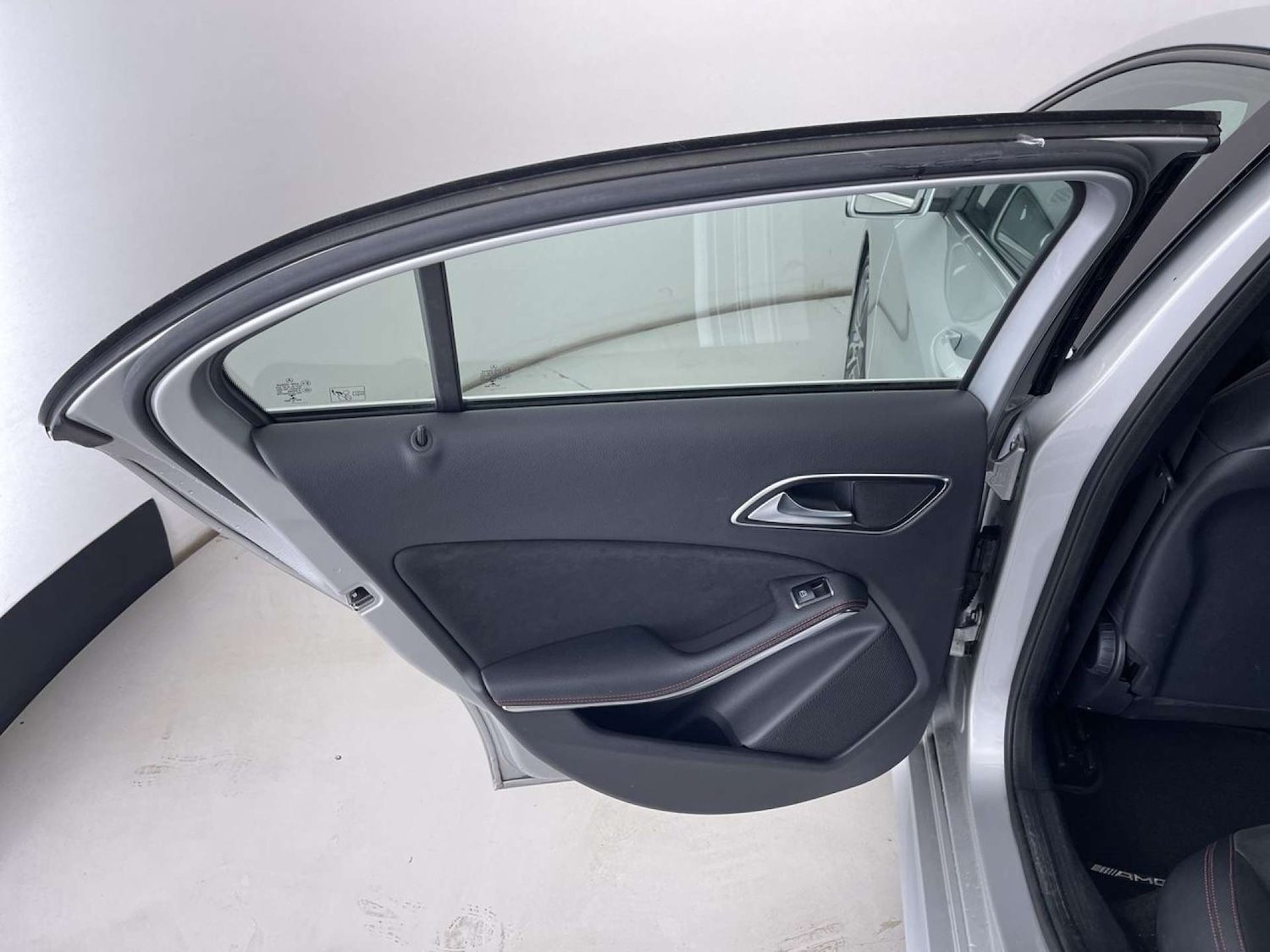 Used Mercedes-Benz A-Class 2017 for sale - 76477413: Photo 28