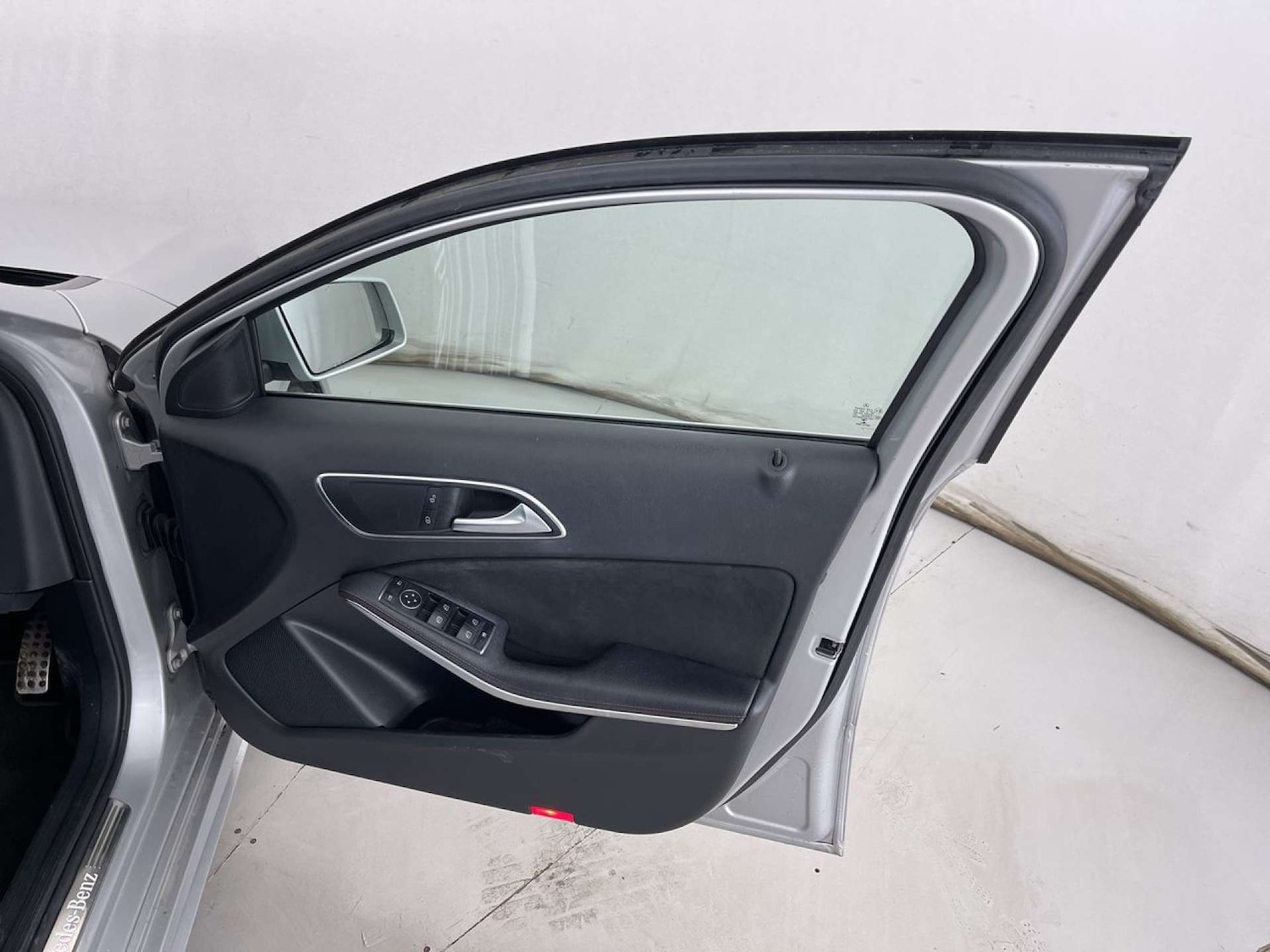 Used Mercedes-Benz A-Class 2017 for sale - 76477413: Photo 29