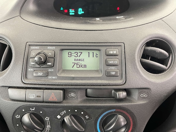 Used Toyota Yaris 2004 for sale - 76305792: Photo 14