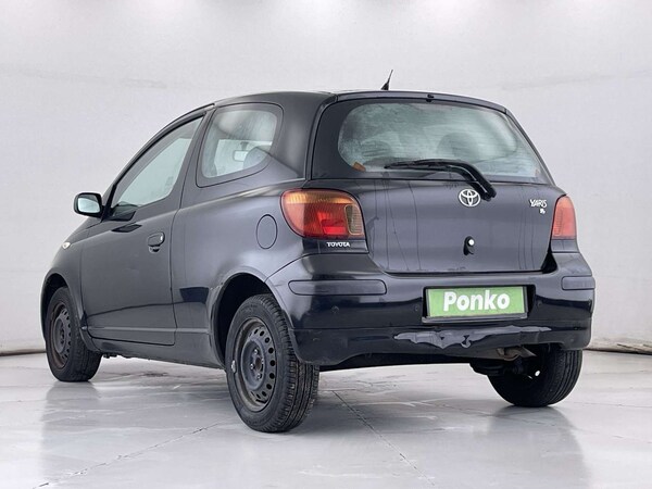 Used Toyota Yaris 2004 for sale - 76305792: Photo 3