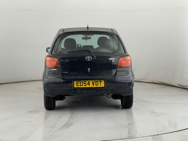 Used Toyota Yaris 2004 for sale - 76305792: Photo 5