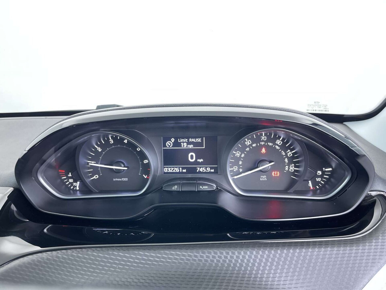 Used Peugeot 208 2018 for sale - 77789744: Photo 39