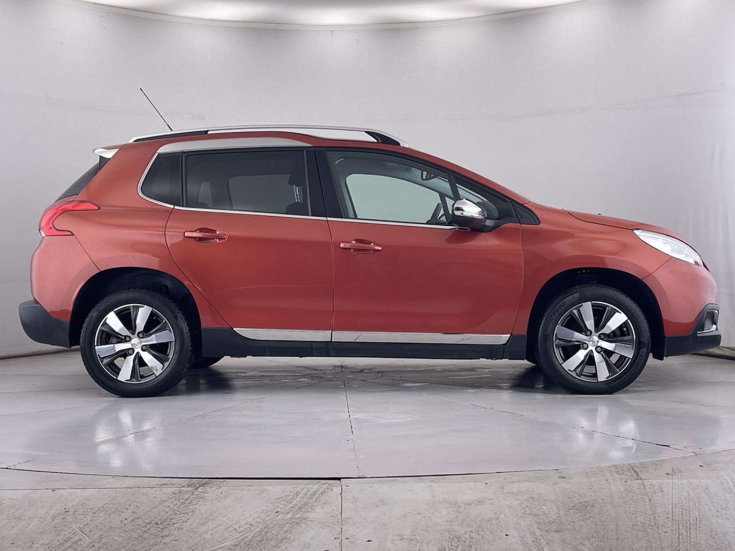 Used Peugeot 2008 2015 for sale - 76544317: Photo 15