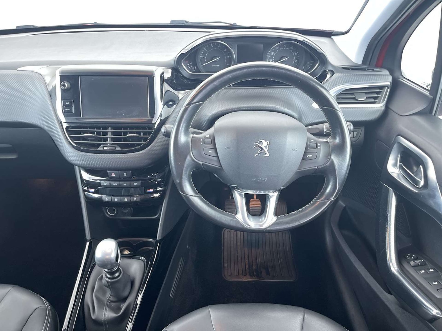 Used Peugeot 2008 2015 for sale - 76544317: Photo 35