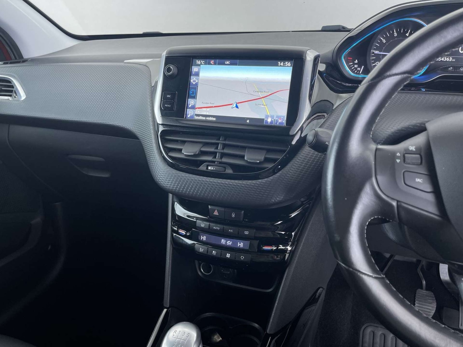 Used Peugeot 2008 2015 for sale - 76544317: Photo 45