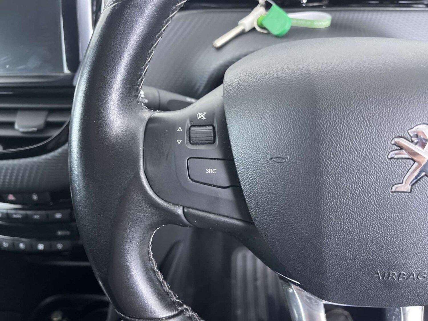 Used Peugeot 2008 2015 for sale - 76544317: Photo 51