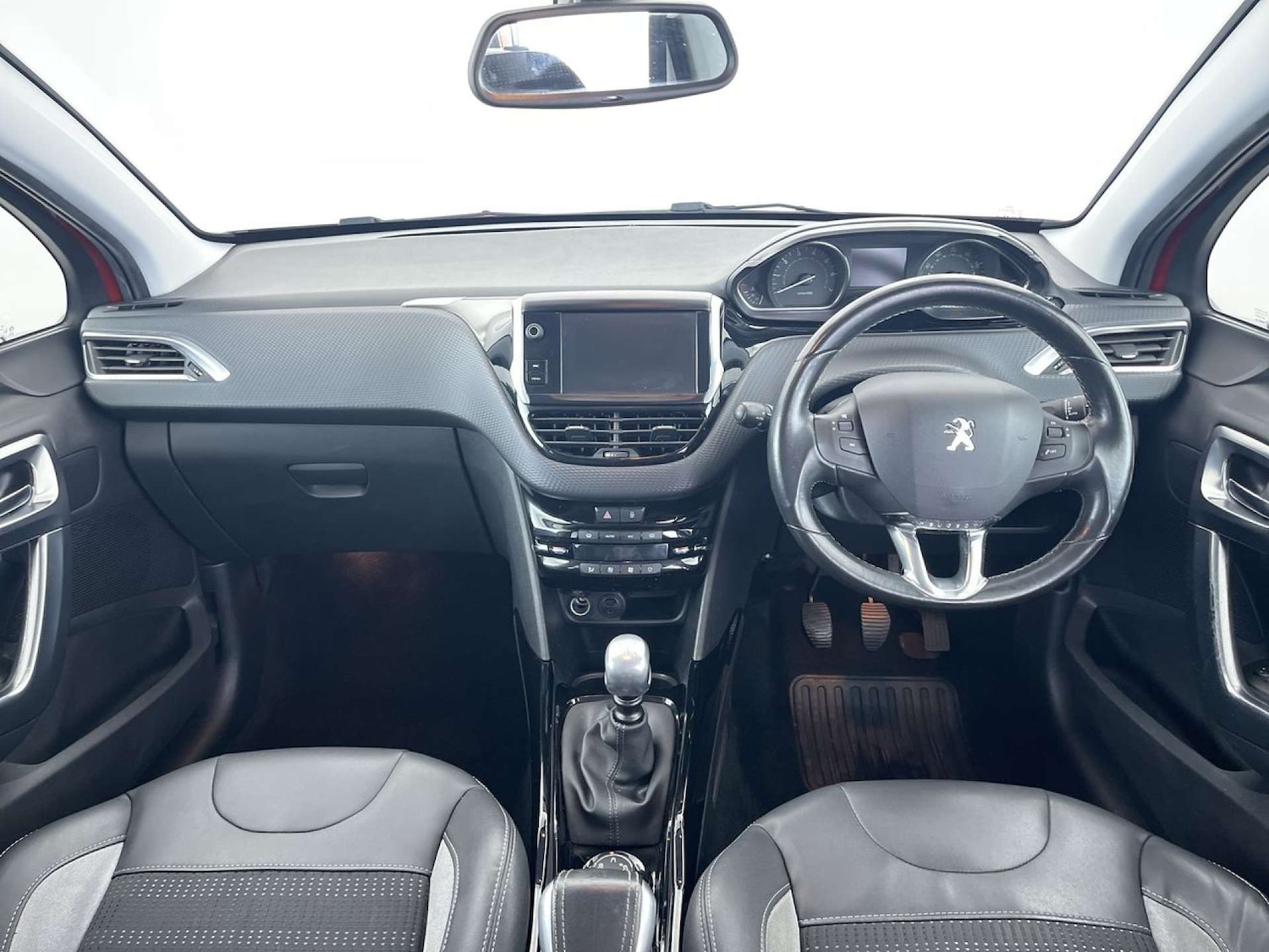 Used Peugeot 2008 2015 for sale - 76544317: Photo 8