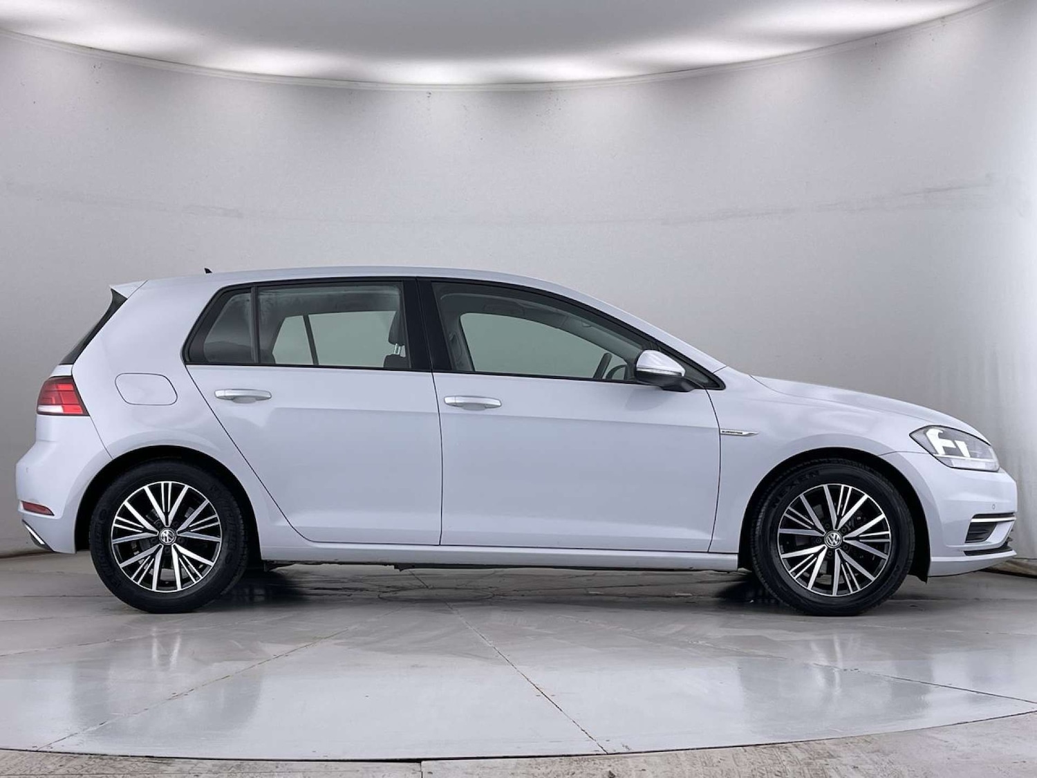 Used Volkswagen Golf 2019 for sale - 76481380: Photo 15