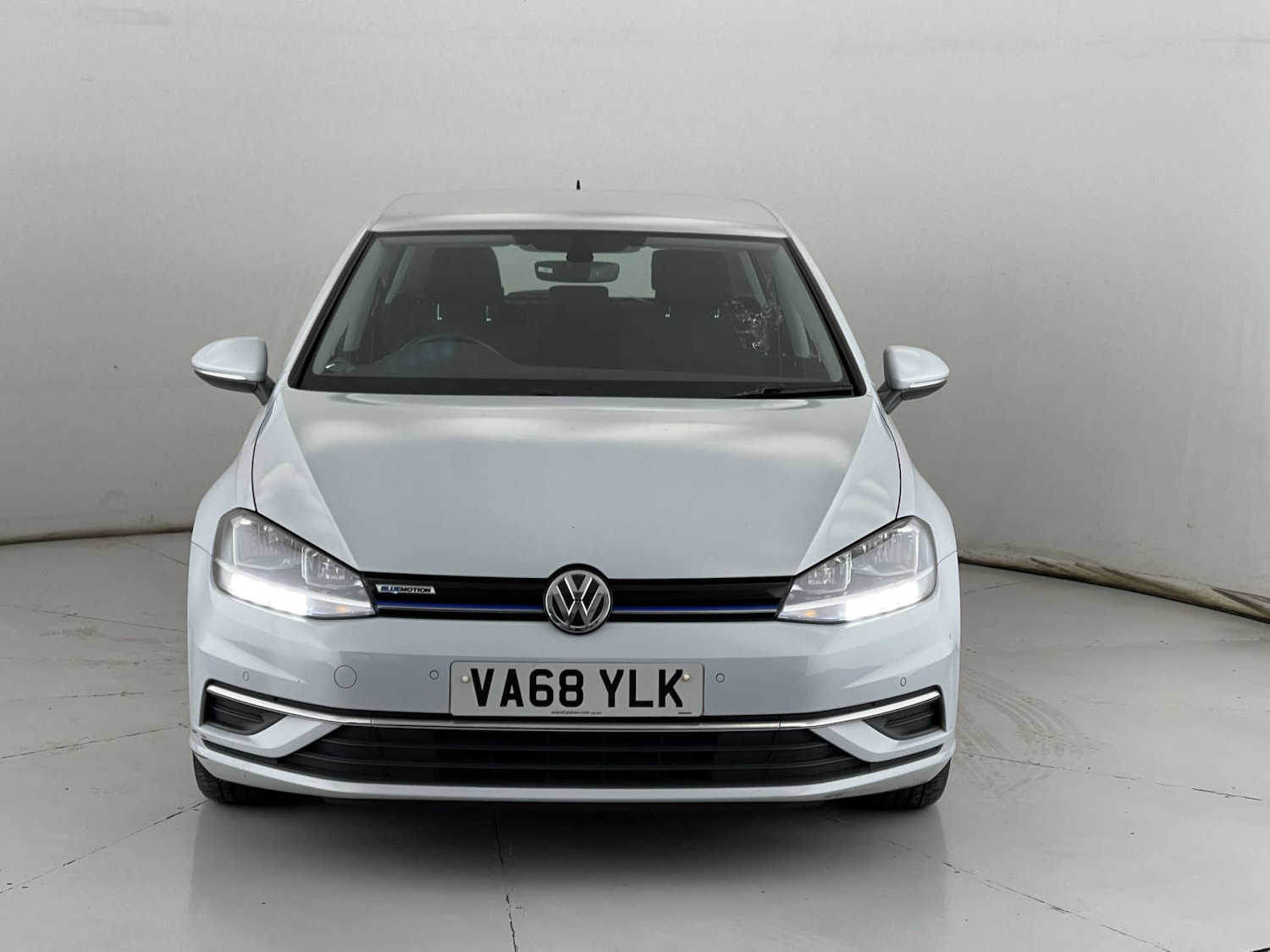 Used Volkswagen Golf 2019 for sale - 76481380: Photo 2