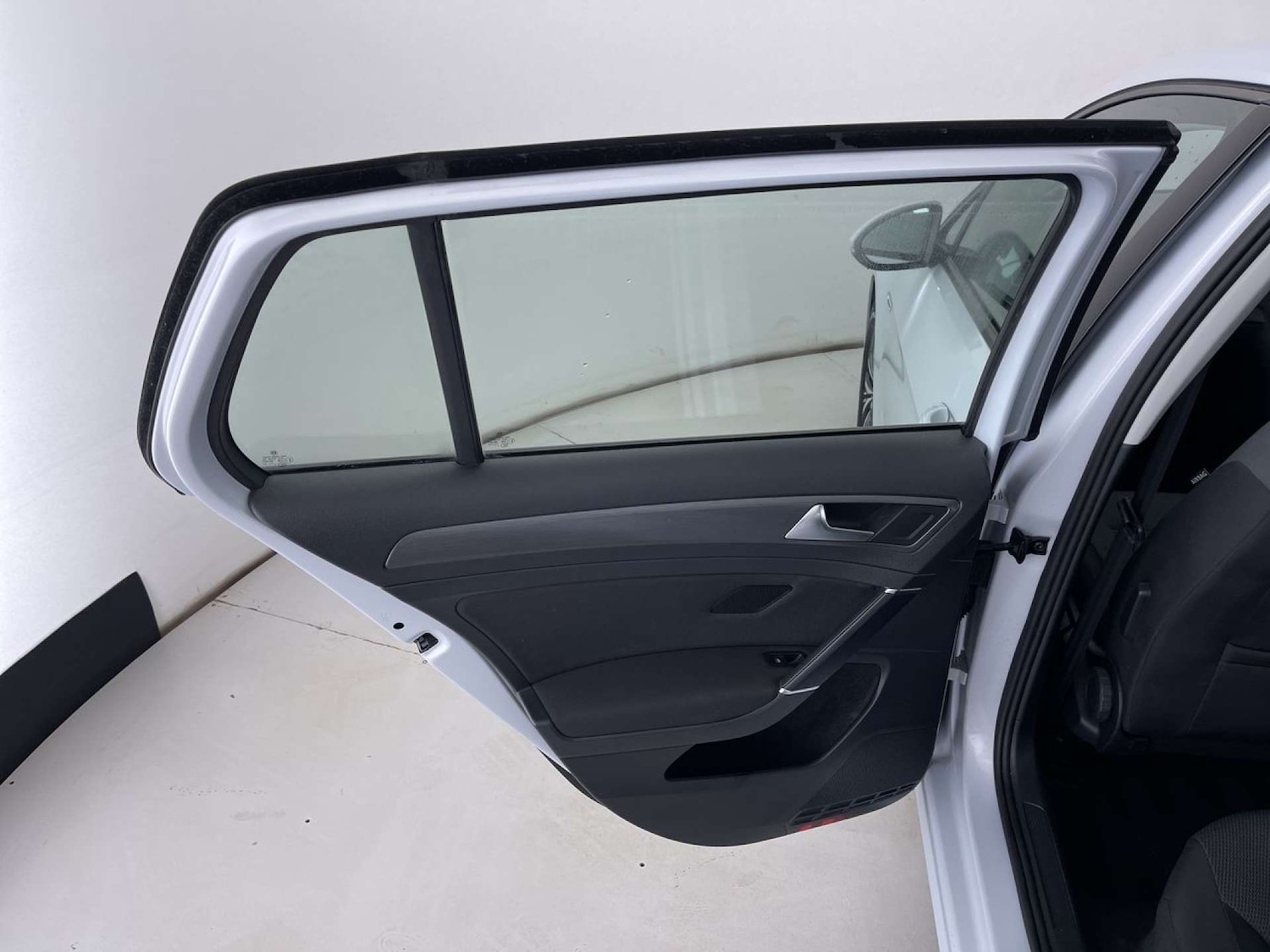 Used Volkswagen Golf 2019 for sale - 76481380: Photo 28