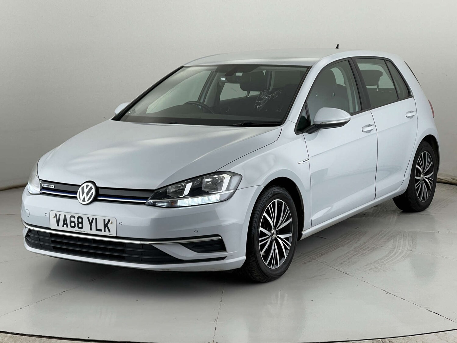 Used Volkswagen Golf 2019 for sale - 76481380: Photo 3