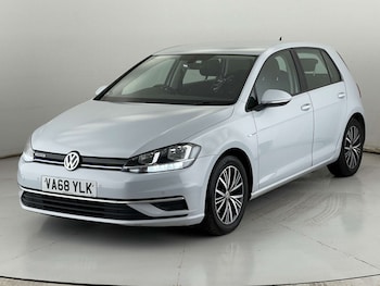Used Volkswagen Golf 2019 for sale - 76481380: Photo