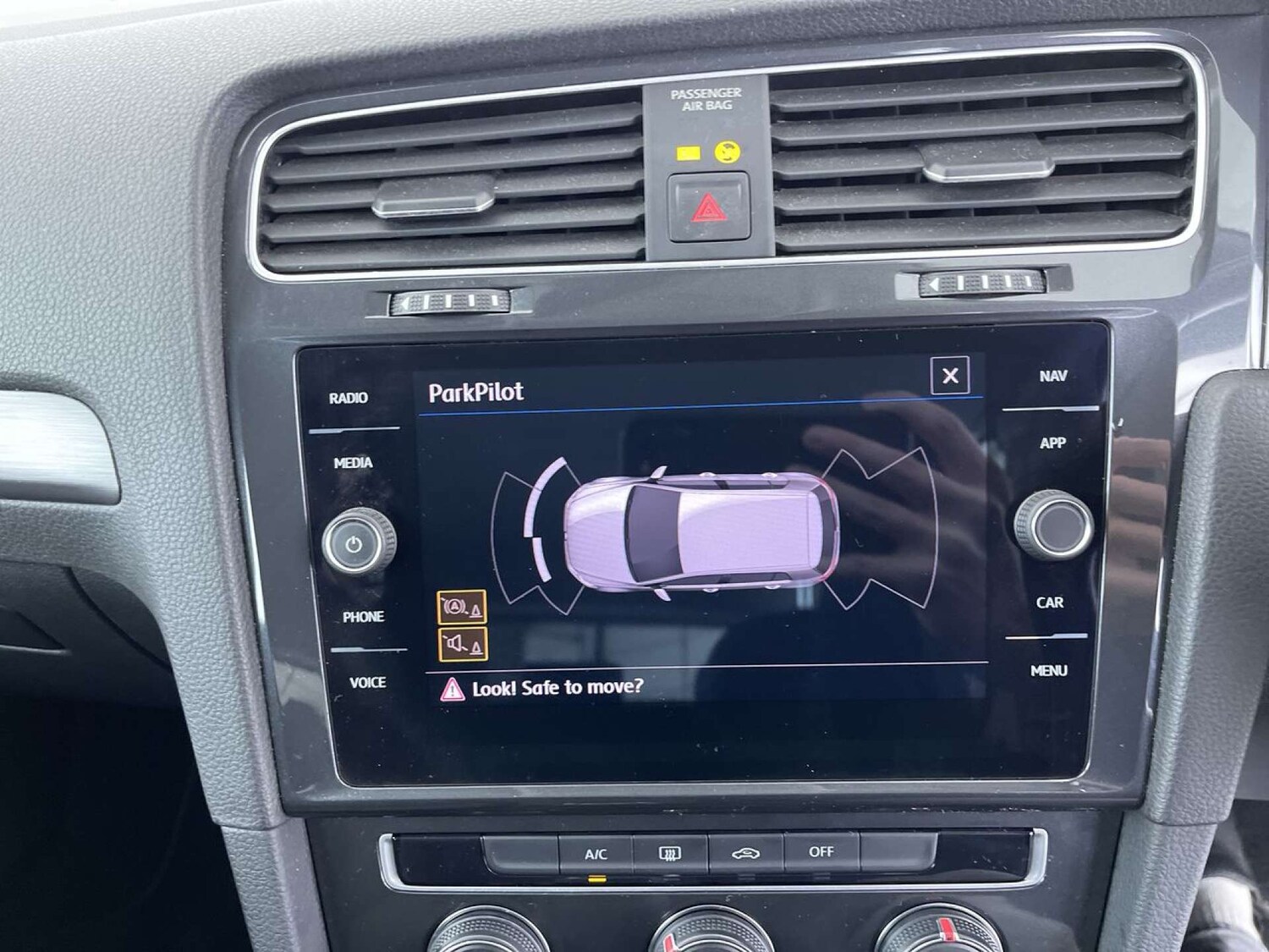 Used Volkswagen Golf 2019 for sale - 76481380: Photo 43