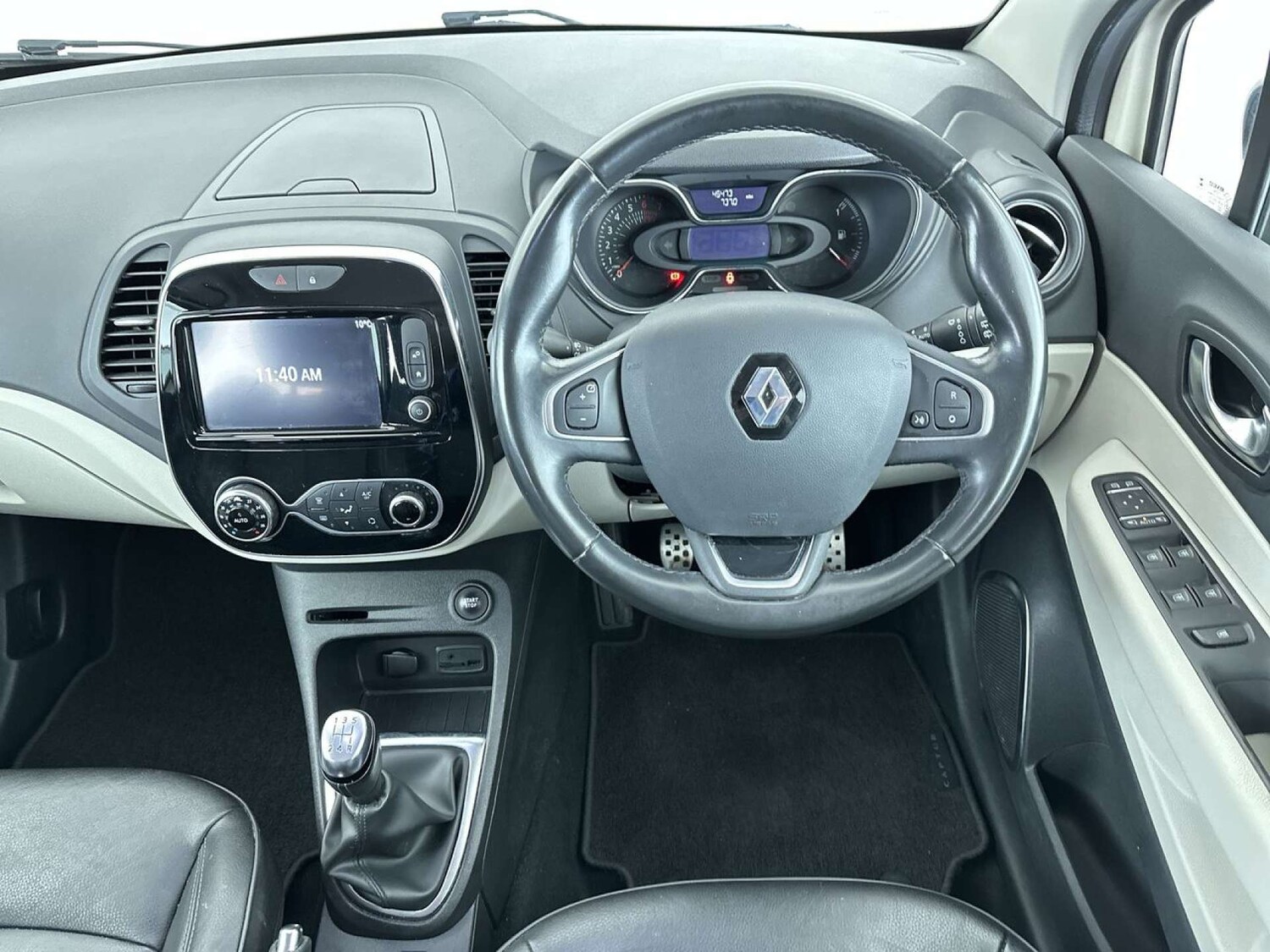 Used Renault Captur 2017 for sale - 77492533: Photo 35