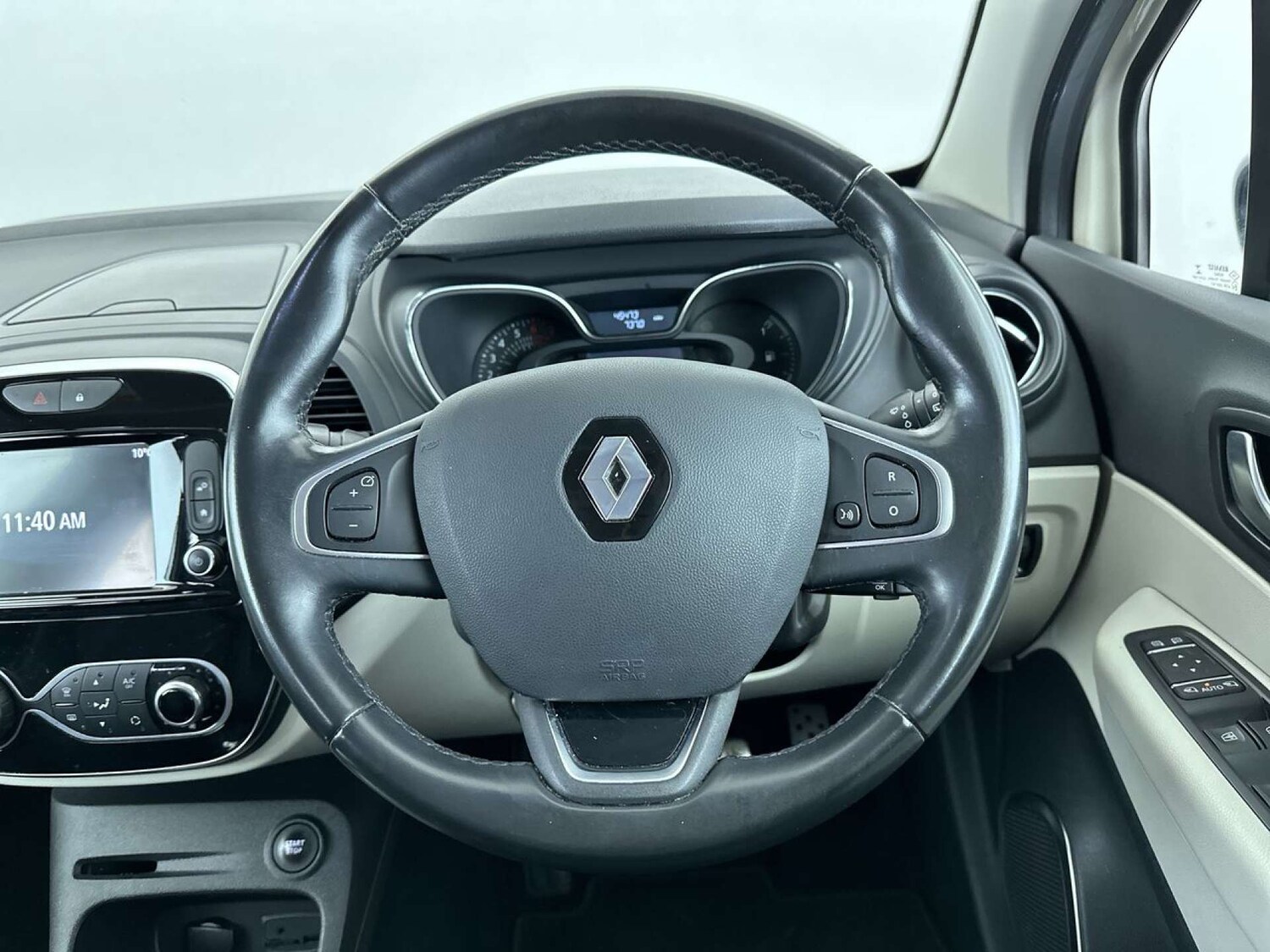 Used Renault Captur 2017 for sale - 77492533: Photo 36