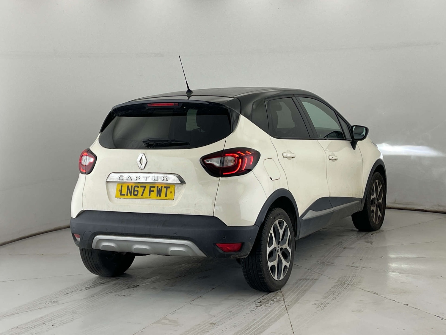 Used Renault Captur 2017 for sale - 77492533: Photo 4