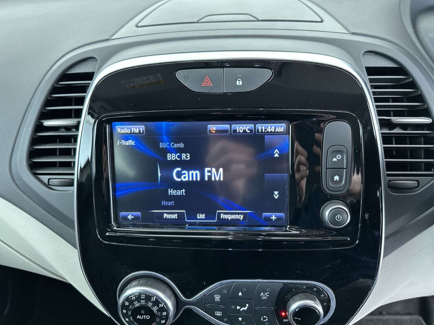 Used Renault Captur 2017 for sale - 77492533: Photo 41